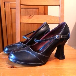 Unlisted brand. Round toe high heel Mary-Jane's. Trendy now.